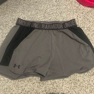 Under armour athletic shorts size small